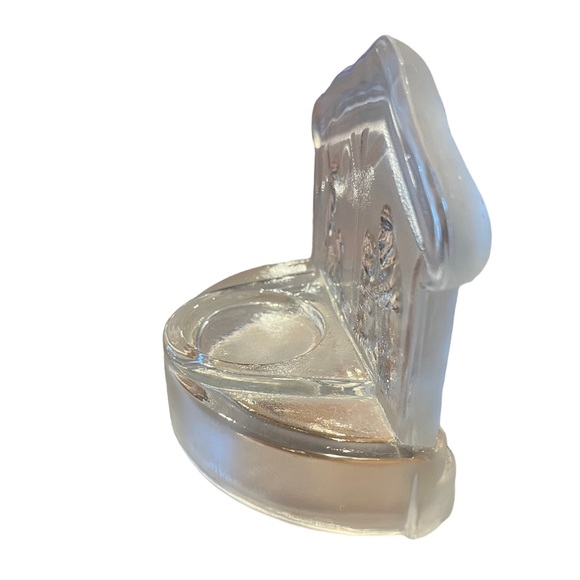 Christmas Around the World Frosted Glass Nativity Scene Tealight Display - Picture 3 of 6